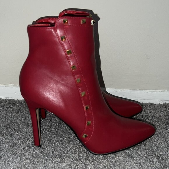 Nicole Miller Red Studded Leather Ankle Boots Women's Size 8.5 - Picture 3 of 10